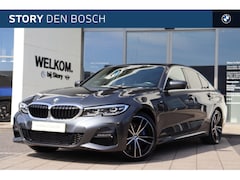 BMW 3-serie - 330e eDrive High Executive M Sport Automaat / Sportstoelen / Achteruitrijcamera / LED / He