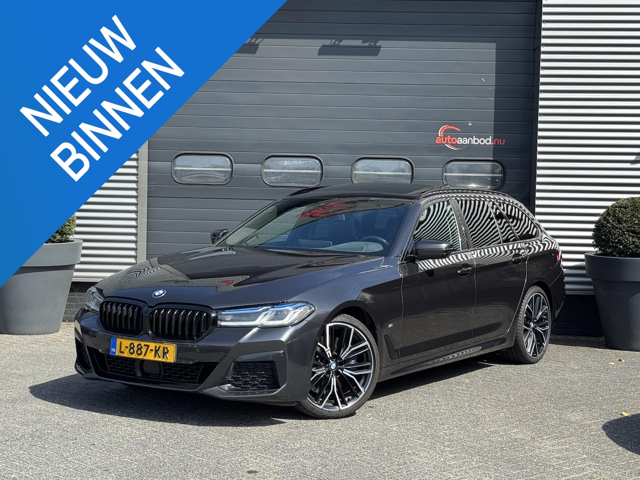 BMW 5-serie Touring - 540d xDrive High Executive M-Sport | Panoramadak | Camera | Head-Up Display | 20 Inch Lich - AutoWereld.nl