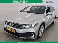 Volkswagen Passat Variant - 1.4 TSI PHEV 218pk Automaat GTE Business | Leder | Panoramadak | Trekhaak | CarPlay | 360