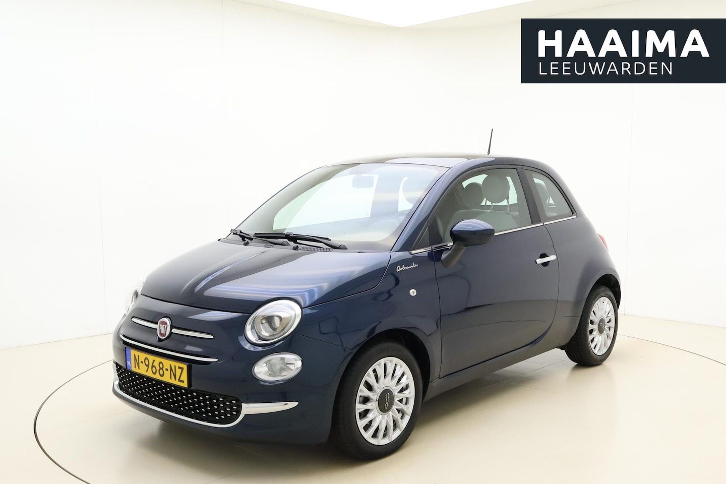 Fiat 500 - 1.0 Hybrid Dolcevita | Climate control | Panoramadak | Lichtmetalen velgen | Navigatie via - AutoWereld.nl