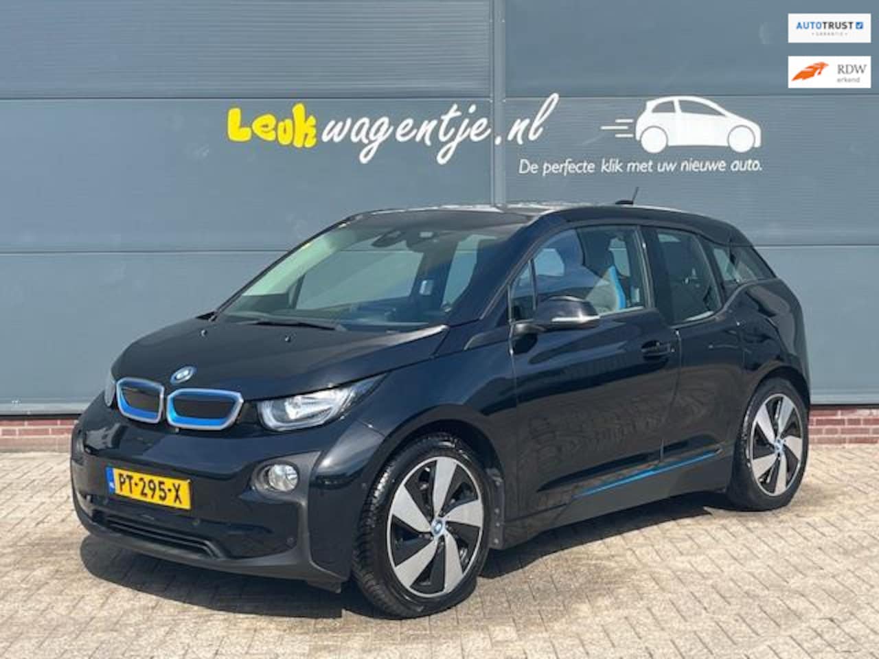 BMW i3 - 33 kWh *navi *p-sensoren + camera *adapt. cruise *NL - AutoWereld.nl