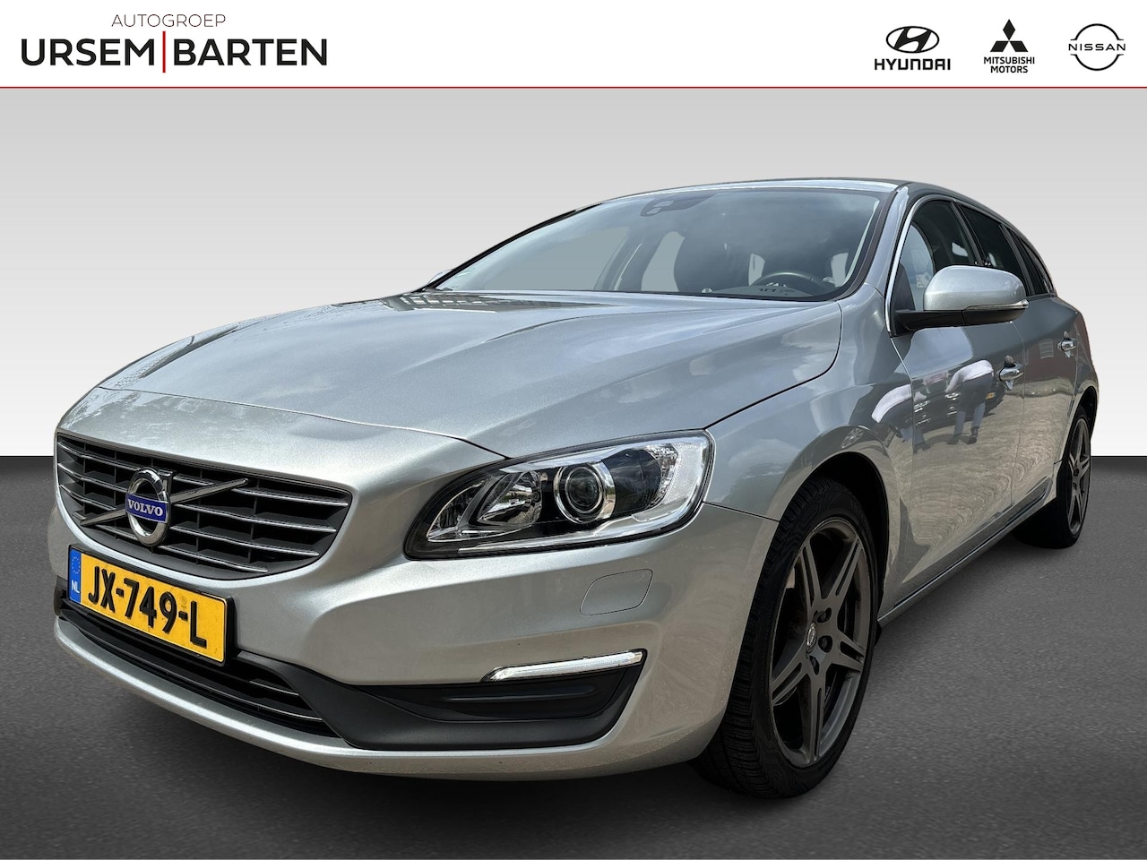 Volvo V60 - 1.5 T2 Momentum 1.5 T2 Momentum - AutoWereld.nl