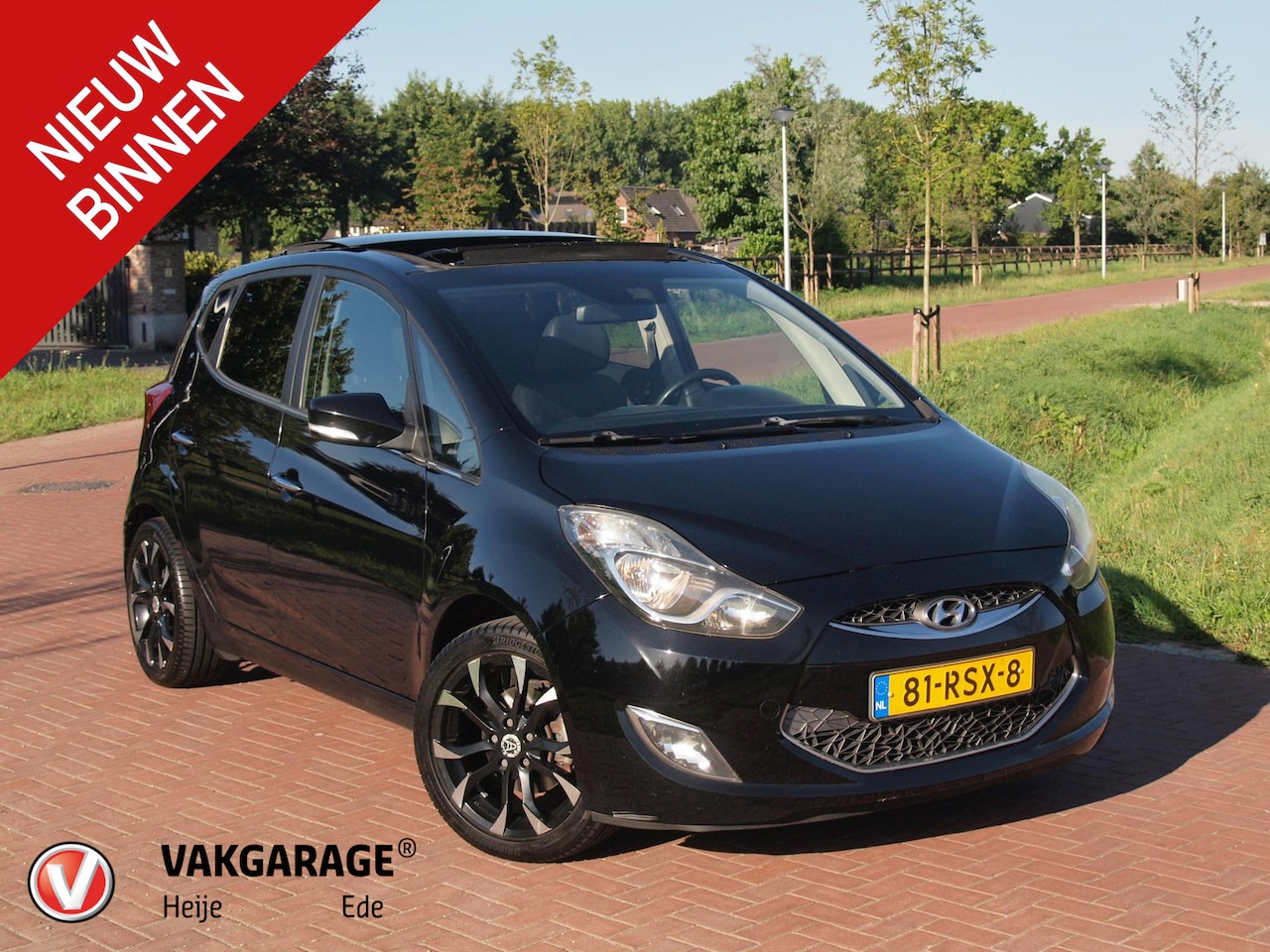 Hyundai ix20 - 1.6i i-Catcher | Panoramadak | Camera | Trekhaak | Cruise Control | Automaat | - AutoWereld.nl