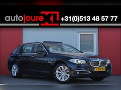 BMW 5-serie Touring - 528i Luxury Edition | Origineel NL | Panoramadak | Camera | Leder | Cruise Control | Trekh