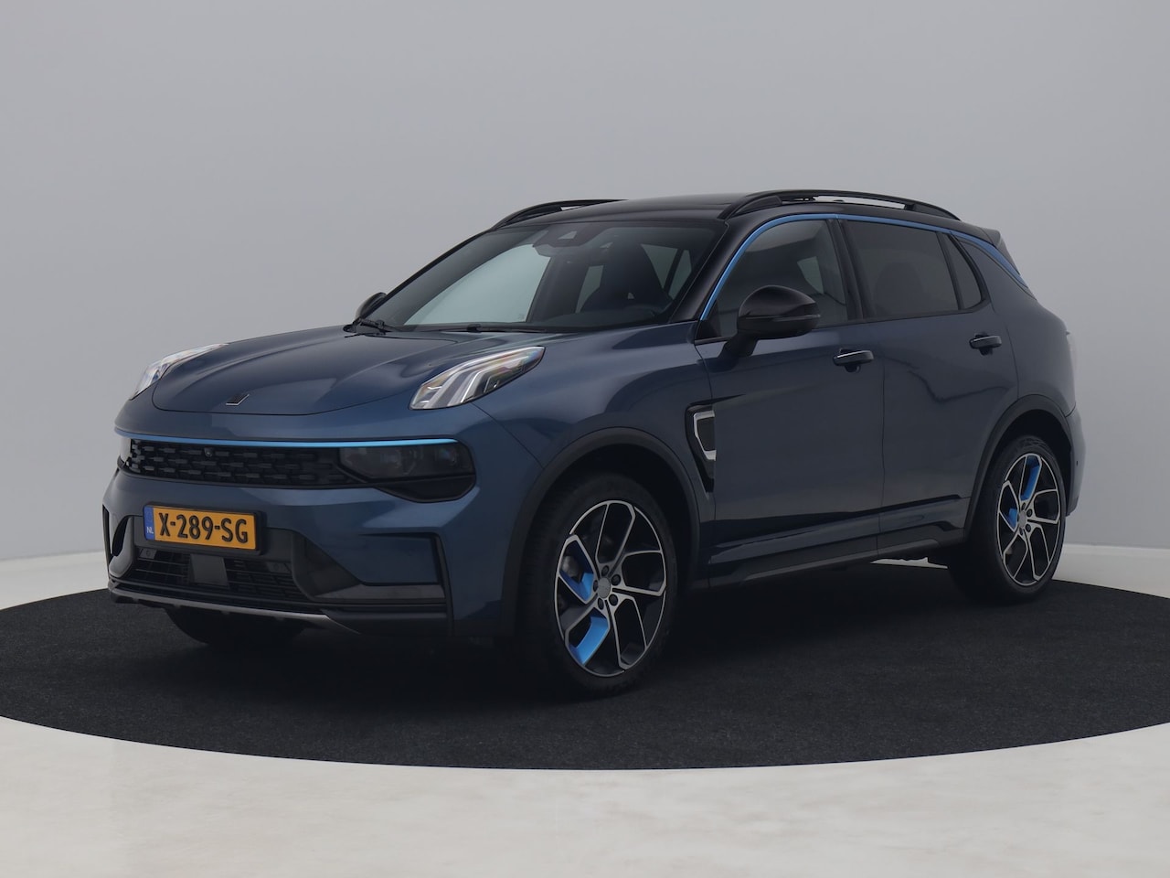 Lynk & Co 01 - 1.5 Plug-in Hybrid | 360° | ZWARTE HEMEL | NLD AUTO - AutoWereld.nl