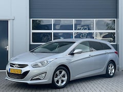 Hyundai i40 Wagon - 1.6 GDI Business | Navi | Keyless | Camera | Trekhaak | Climate control | Cruise control