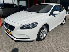 Volvo V40 - 2.0 T2 122PK PDC voor+achter/Winterpakket/Trekhaak