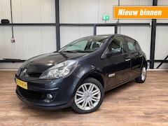 Renault Clio - 1.6-16V Initiale / airco / Panoramadak / Leer