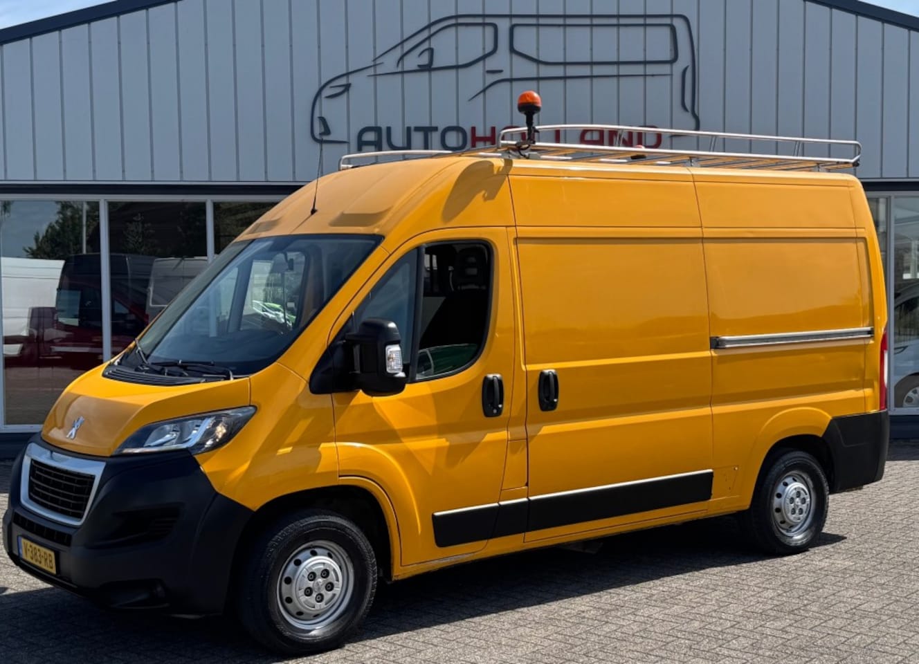 Peugeot Boxer - 2.0 HDI 96KW 131PK L2H2 EURO 6 AIRCO/ IMPERIAAL DUBBELE SCHUIFDEUR/ TREKHAAK/ 100% DEALERO - AutoWereld.nl