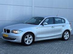 BMW 1-serie - 116i Business Line 5-Drs Clima Navi Trekhaak NL-auto