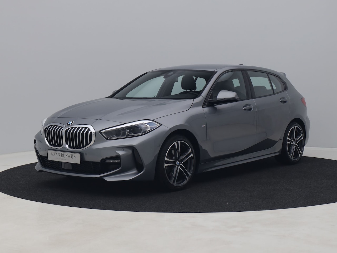 BMW 1-serie - 118i M-Sport Executive | CAMERA | ADAPTIVE | NAVI - AutoWereld.nl