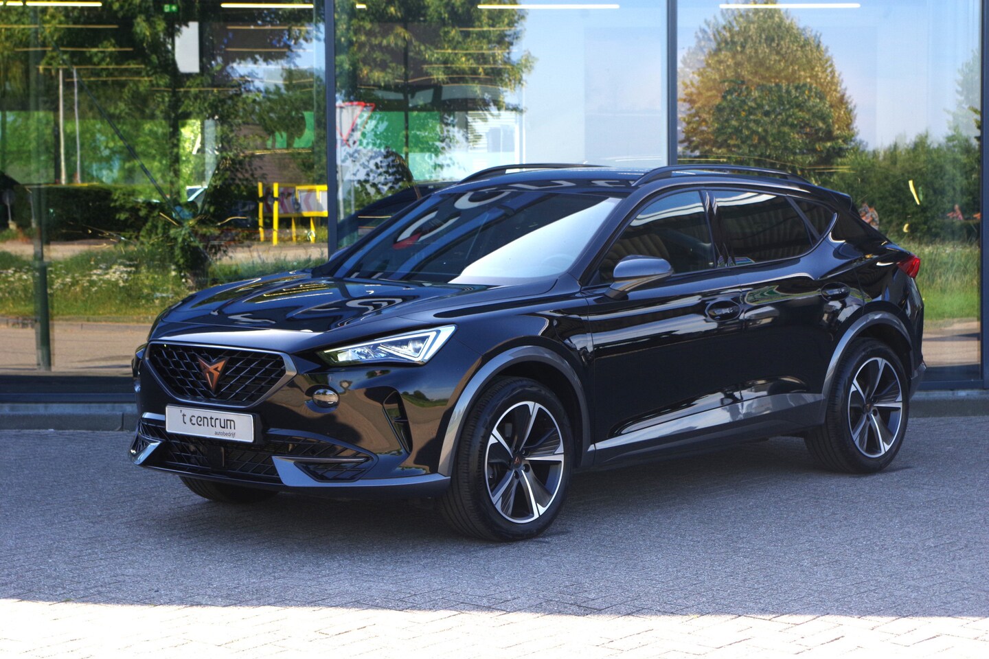 CUPRA Formentor - 1.4 e-Hybrid Adrenaline 1.4 e-Hybrid 204 PK Adrenaline, Winterpakket, Camera, Carplay - AutoWereld.nl