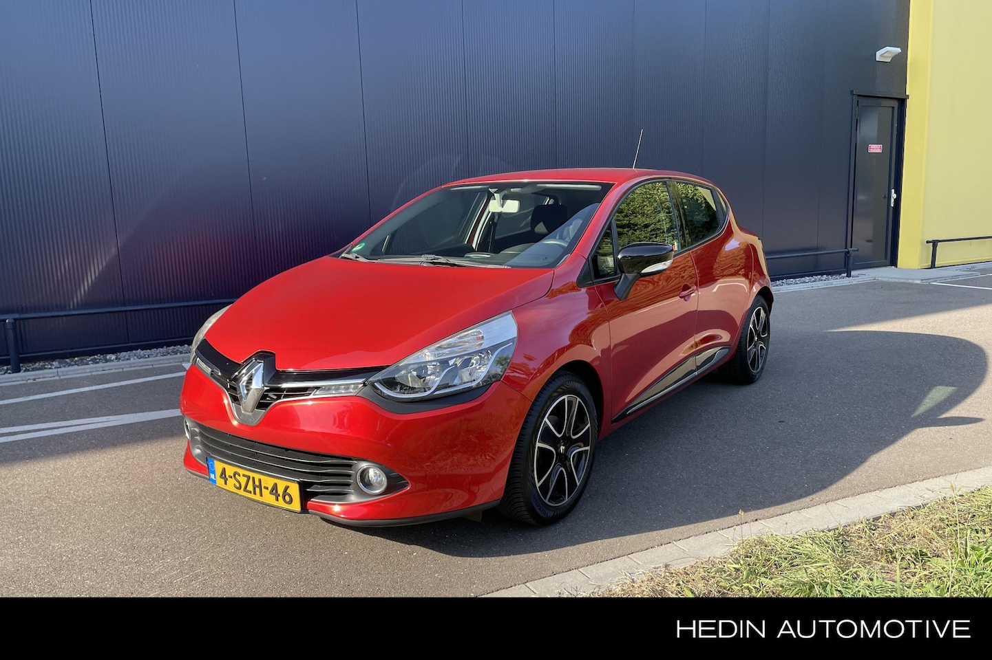 Renault Clio - 0.9 TCe Expression navi / bluetooth / lm velgen - AutoWereld.nl