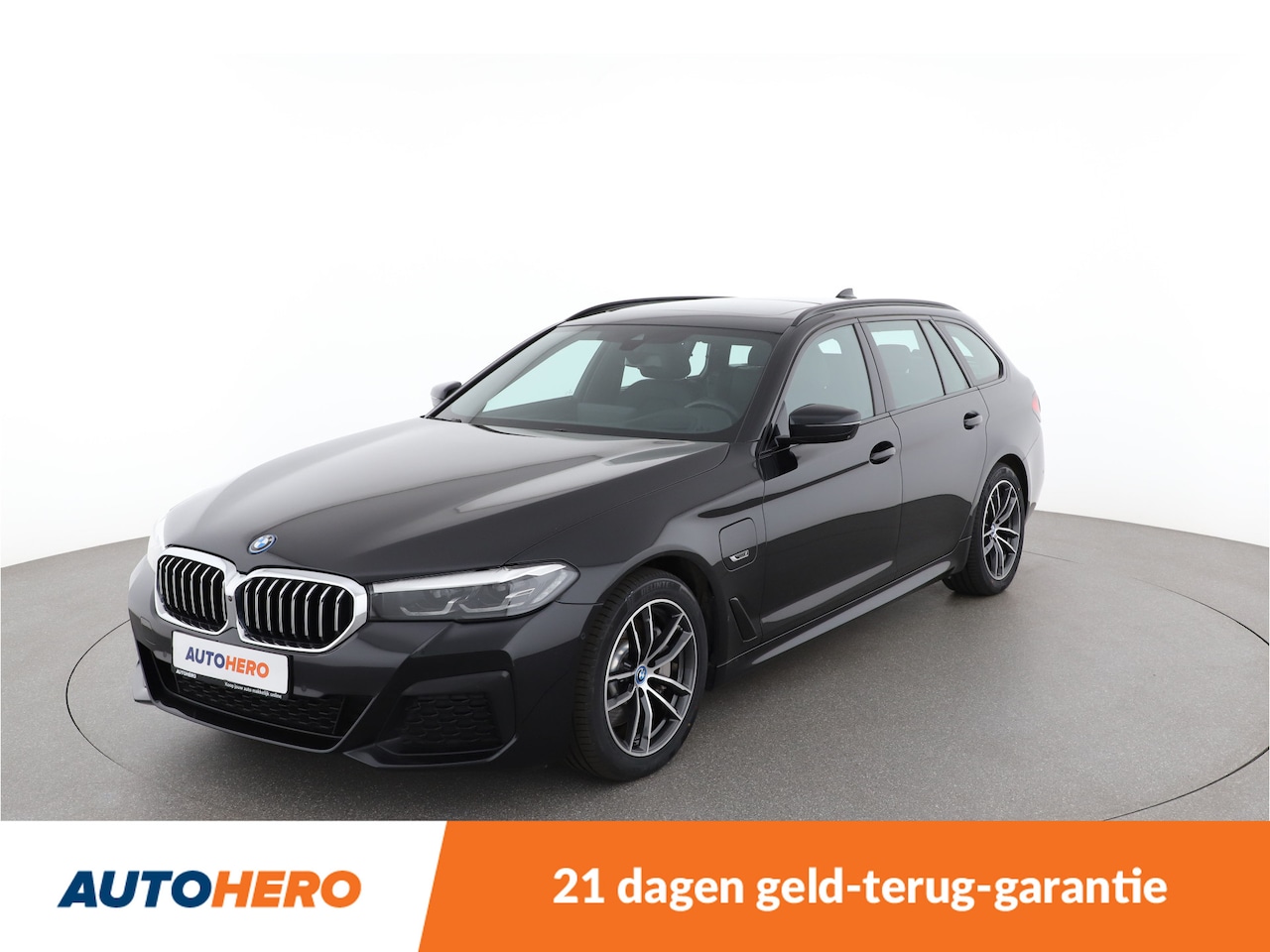 BMW 5-serie Touring - 530e Executive | ZE22789 | - AutoWereld.nl