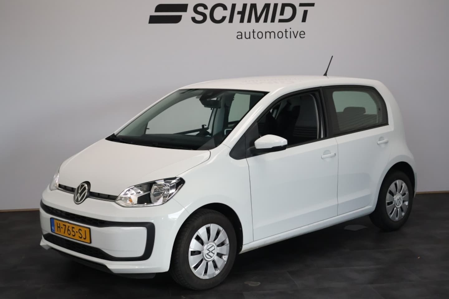 Volkswagen Up! - 1.0 High up! | camera | cruisecontrol | parkeersensoren - AutoWereld.nl