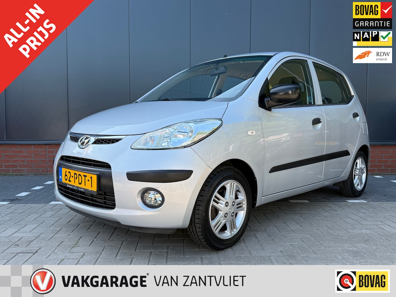 Hyundai i10 - 1.1 Active Orange Babies 1.1 Active Orange Babies (Eerste eigenaar|12 mnd BOVAG-garantie) - AutoWereld.nl