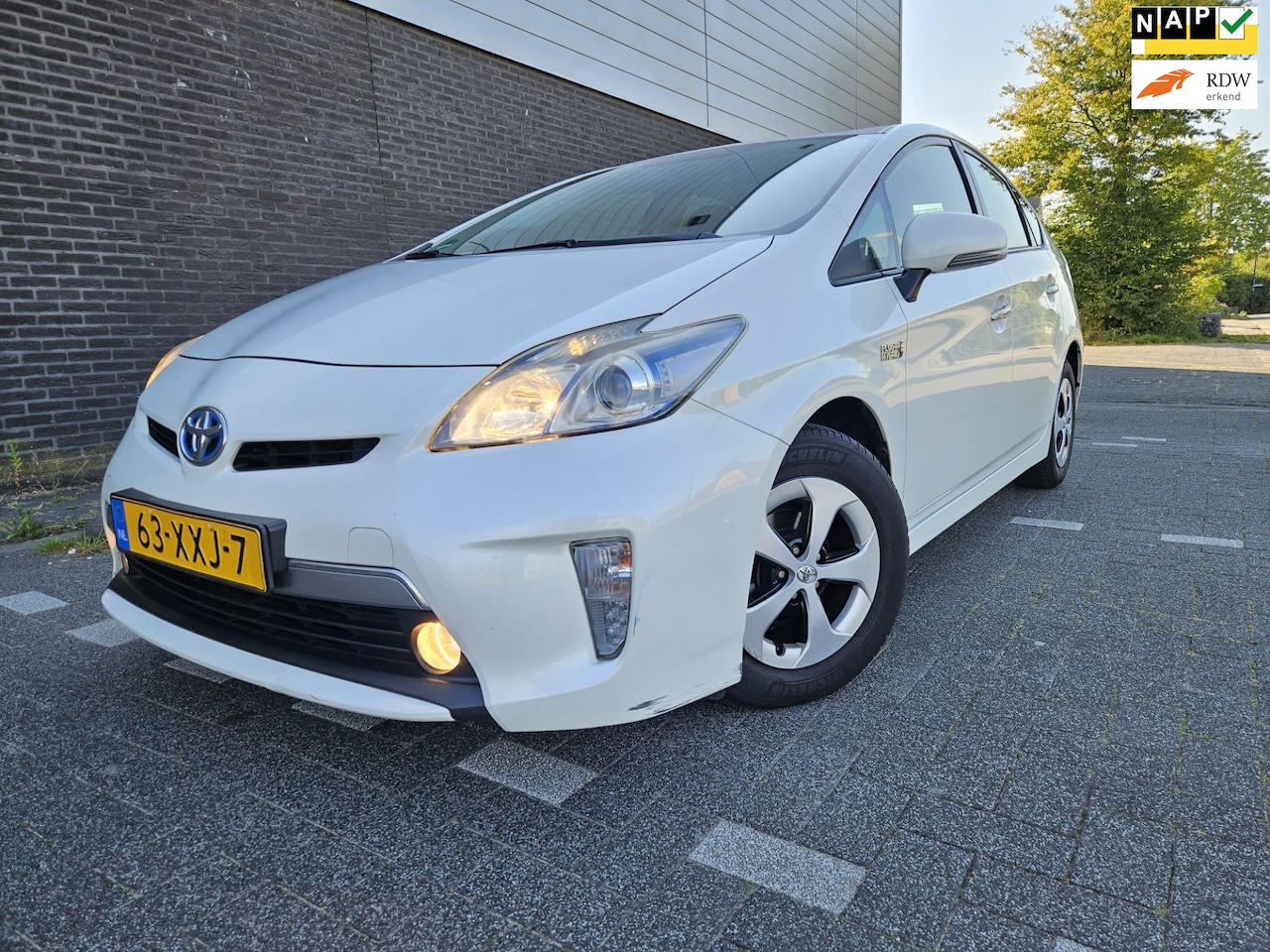 Toyota Prius - 1.8 Plug-in Aspiration GARANTIE - AutoWereld.nl