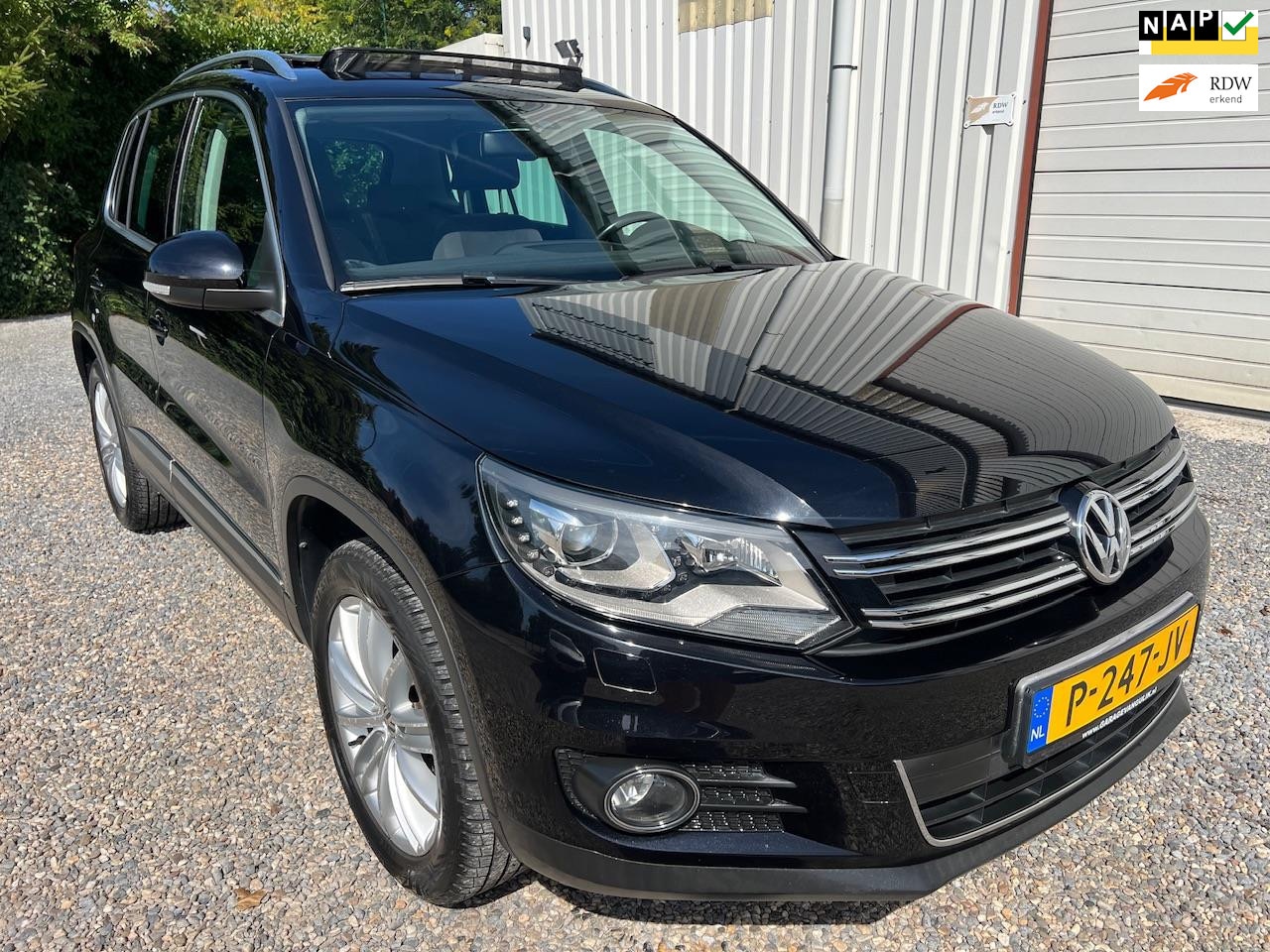 Volkswagen Tiguan - 2.0 TSI Sport&Style 4Motion AUTOMAAT.PANO.XENON! - AutoWereld.nl