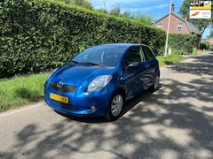 Toyota Yaris - 1.3 VVTi Luna