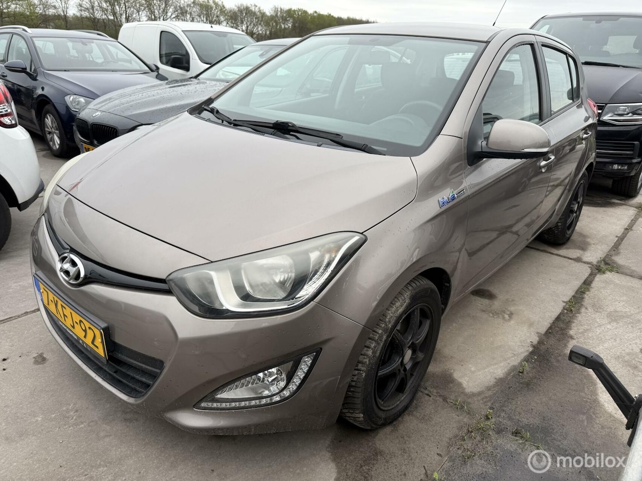 Hyundai i20 - 1.2i i-Motion export/handel tik in de motor - AutoWereld.nl
