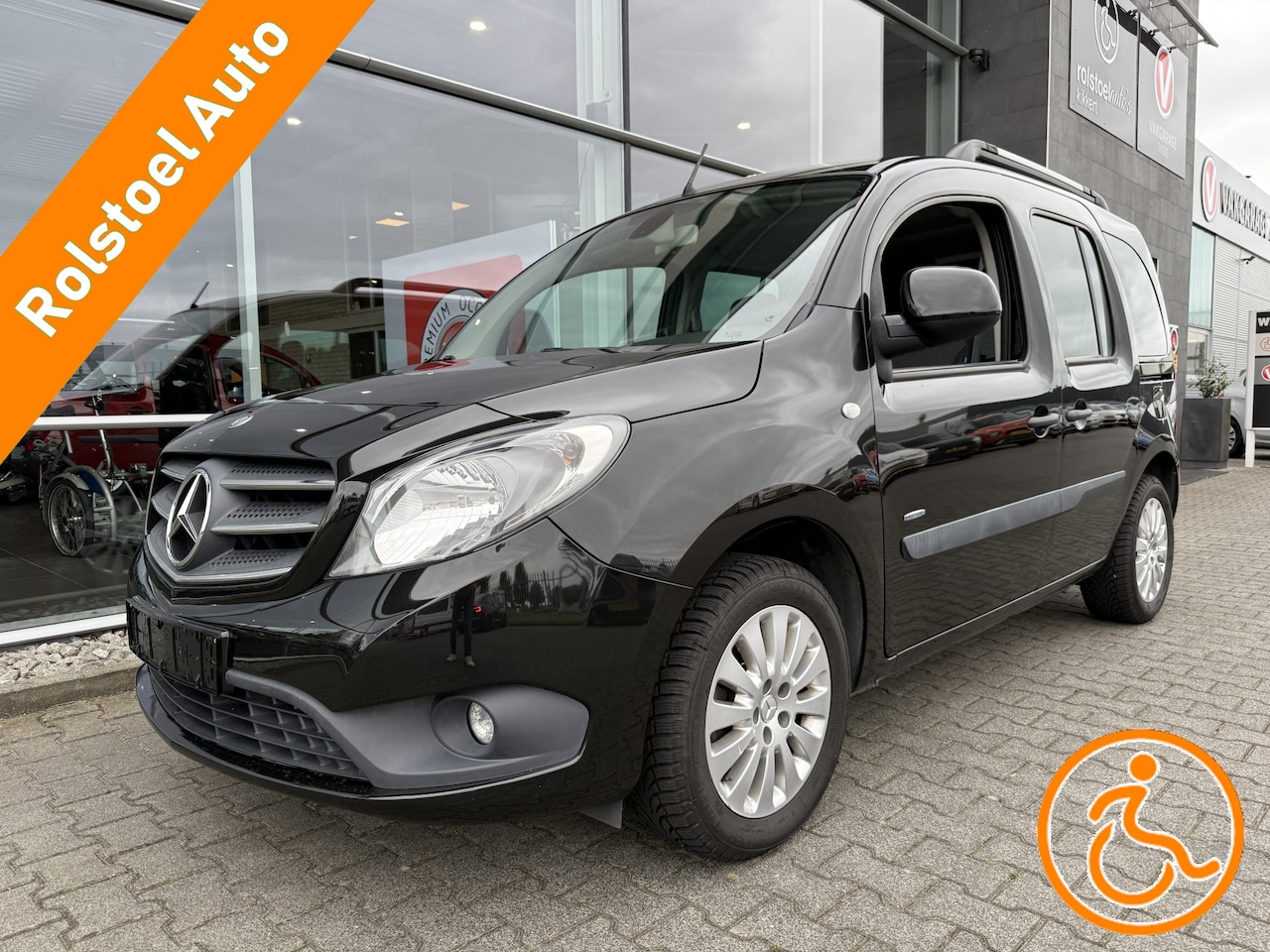 Mercedes-Benz Citan - 3+1 Rolstoelauto 112 Ambiente (Nette en goed onderhouden 3+1 Rolstoelauto!) - AutoWereld.nl