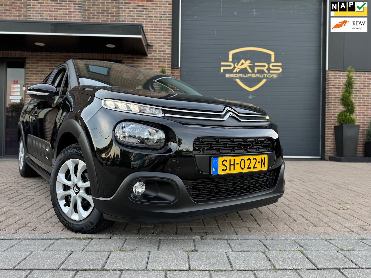 Citroën C3 - 1.2 PureTech Feel Airco Navi Cruise Elk.ramen 5drs Lijn asist zeer nette - AutoWereld.nl