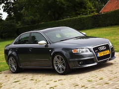 Audi A4 Limousine - 4.2 V8 RS4 quattro B7 Sedan Handgeschakeld