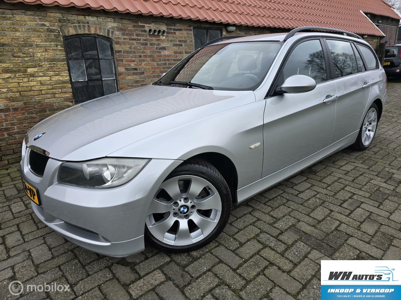 BMW 3-serie Touring - 320i High Executive 320i High Executive - AutoWereld.nl
