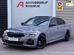 BMW 3-serie - 330i High Executive Edition Dak/Camera/Sfeer