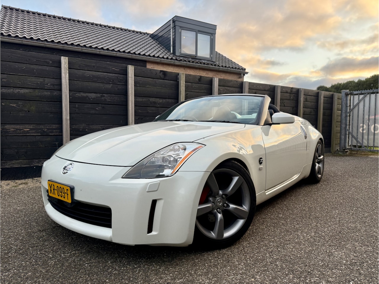 Nissan 350Z Roadster - 3.5 V6 rechts gestuurd - AutoWereld.nl