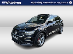 Volkswagen T-Roc - 1.5 TSI 150pk DSG R-Line / 2X R-line / Digitaal dashboard / Panorama dak / Afneembare trek