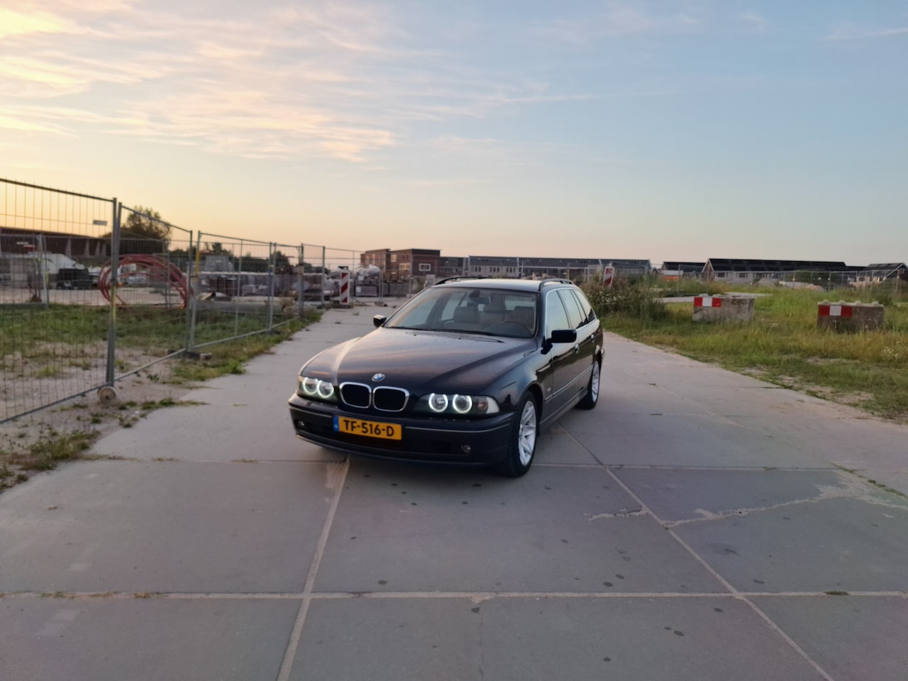 BMW 5-serie Touring - 530d Lifestyle Edition - AutoWereld.nl