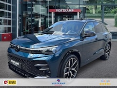 Volkswagen Tiguan - 1.5 eTSI DSG R-LINE PANO-DAK/TREKHAAKCAMERA/ACC/STOEL-STUURVERW