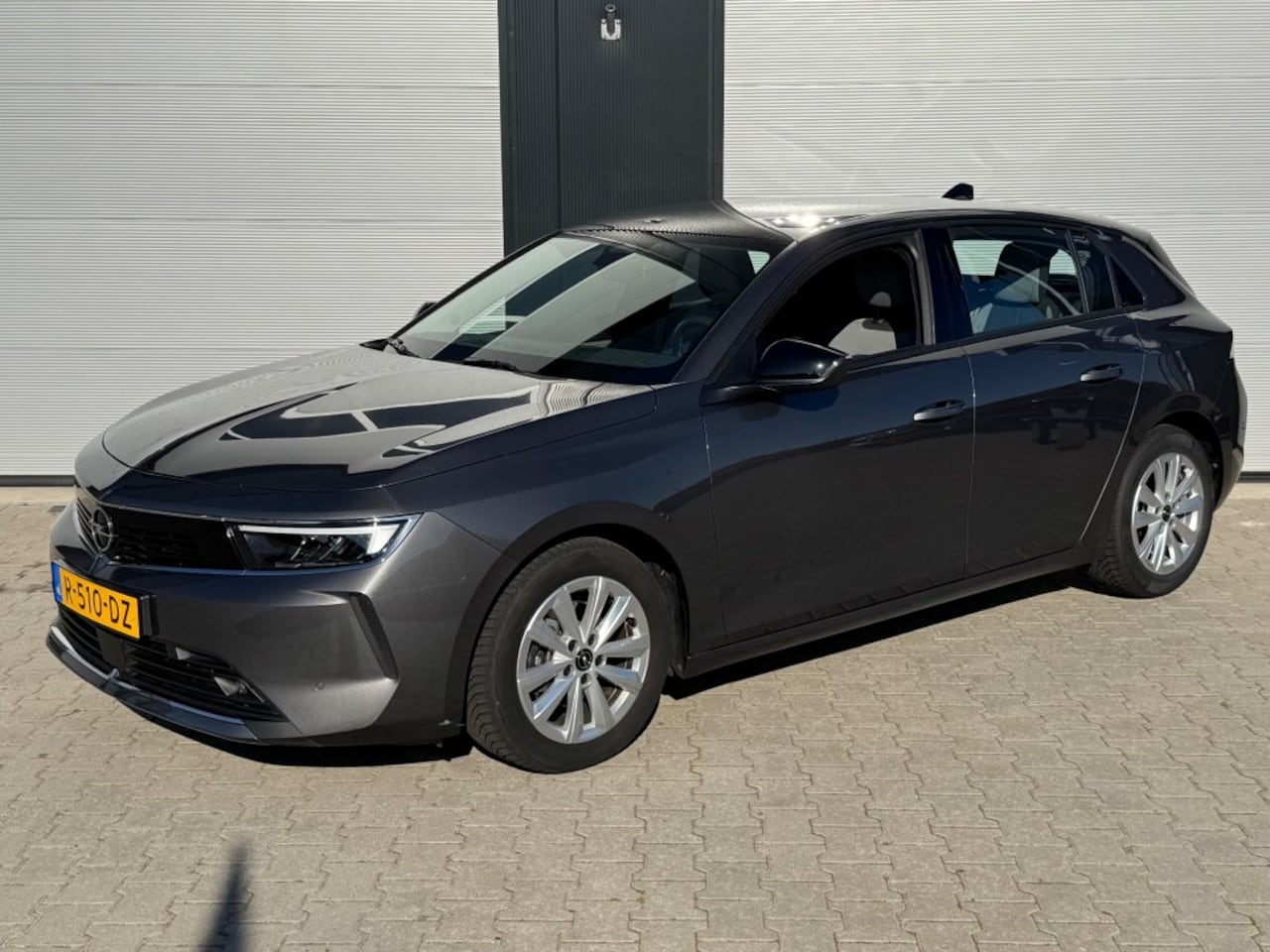 Opel Astra - 1.2 EDITION / 48002 km / Apple carplay / Cruise / NL-auto / Dealer onderhouden. - AutoWereld.nl