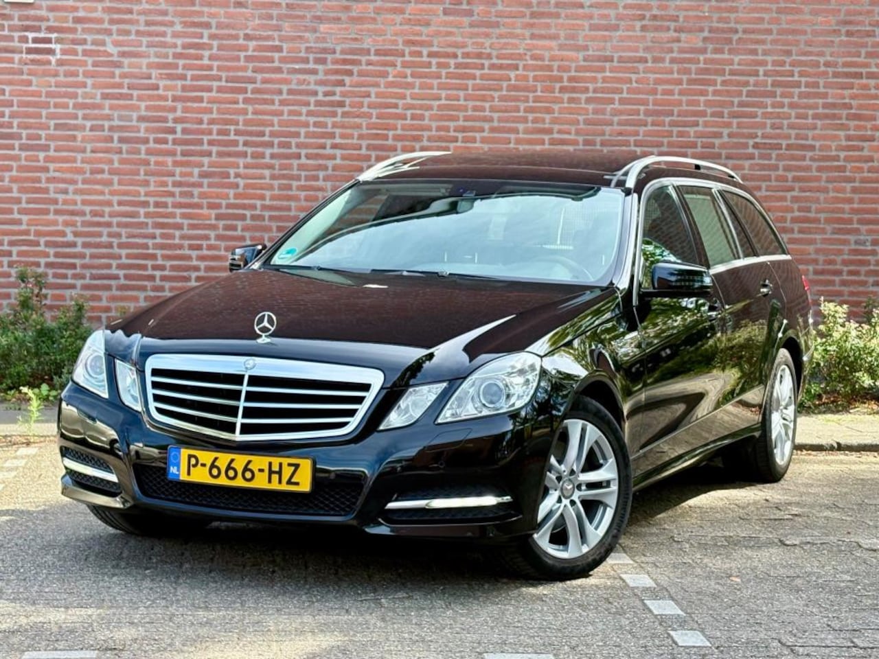 Mercedes-Benz E-klasse Estate - 350 CGI Avantgarde 4-Matic 350 CGI Avantgarde 4-Matic - AutoWereld.nl