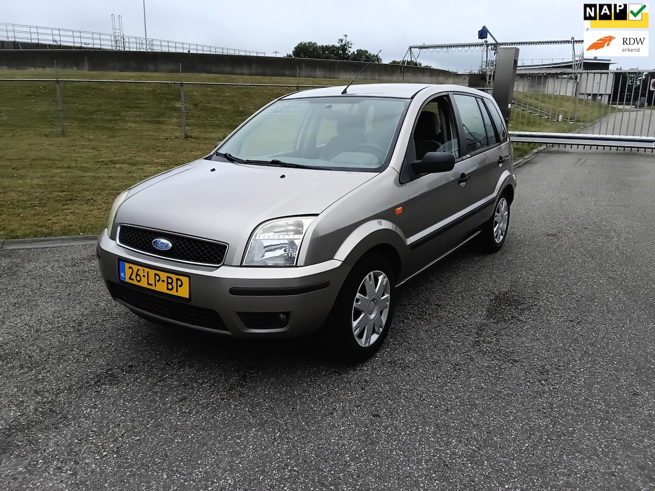 Ford Fusion - 1.4-16V Luxury SUPERNETTE AUTO! - AutoWereld.nl