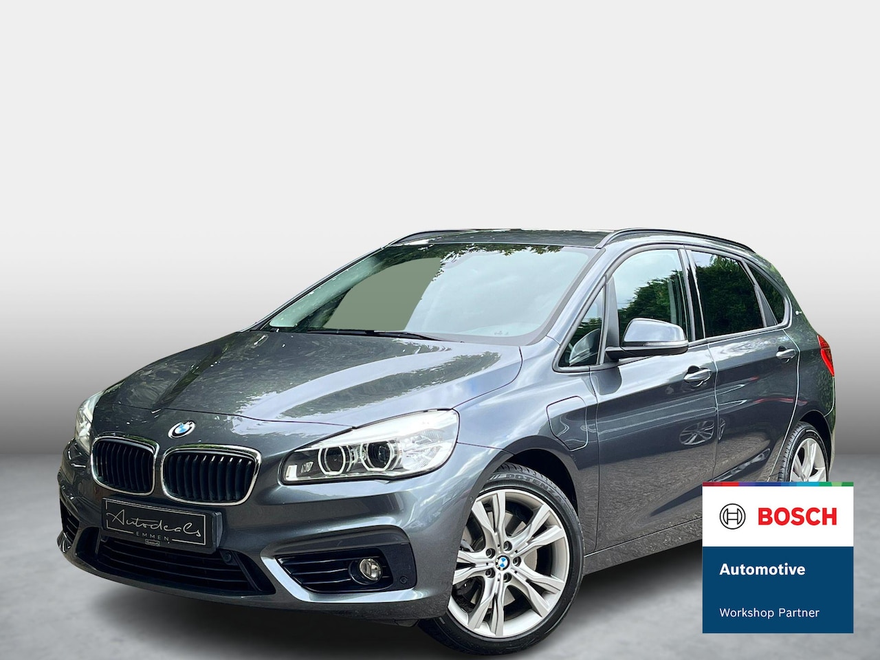BMW 2-serie Active Tourer - 225xe Sport line - AutoWereld.nl