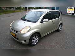 Daihatsu Sirion 2 - 1.3-16V Exclusive Airco/NAP/parkeersensoren