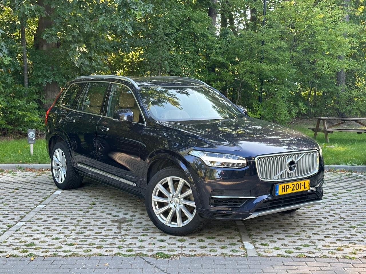 Volvo XC90 - 2.0 T8 Inscription Dealer onderhouden - AutoWereld.nl