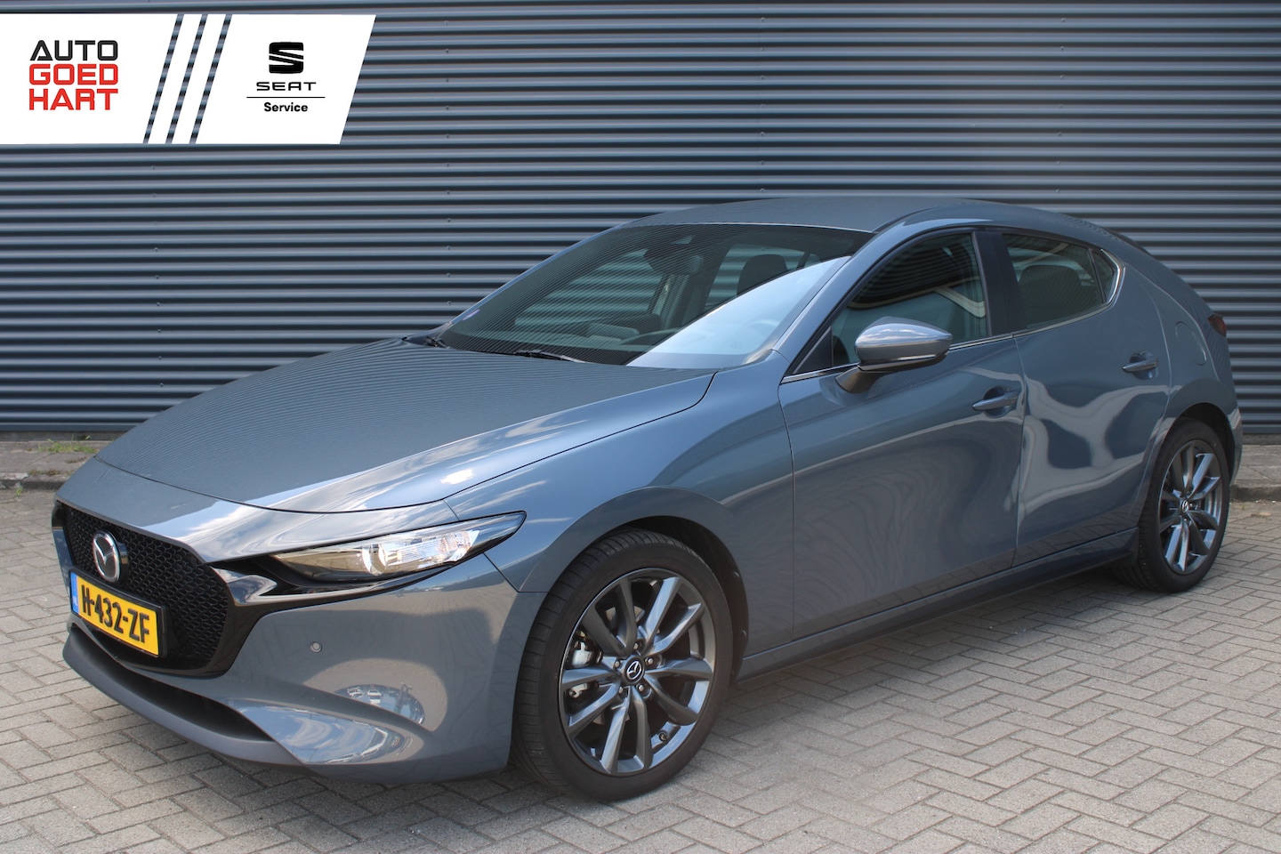 Mazda 3 - 2.0 e-SkyActiv-X M Hybrid 180 Comfort Navigatie Bose Camera Stoel/Stuurverwarming - AutoWereld.nl