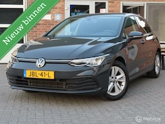 Volkswagen Golf - 1.5 eTSI Style|carplay|PDC V/A|Sfeerverlichting|Stoelverwarming