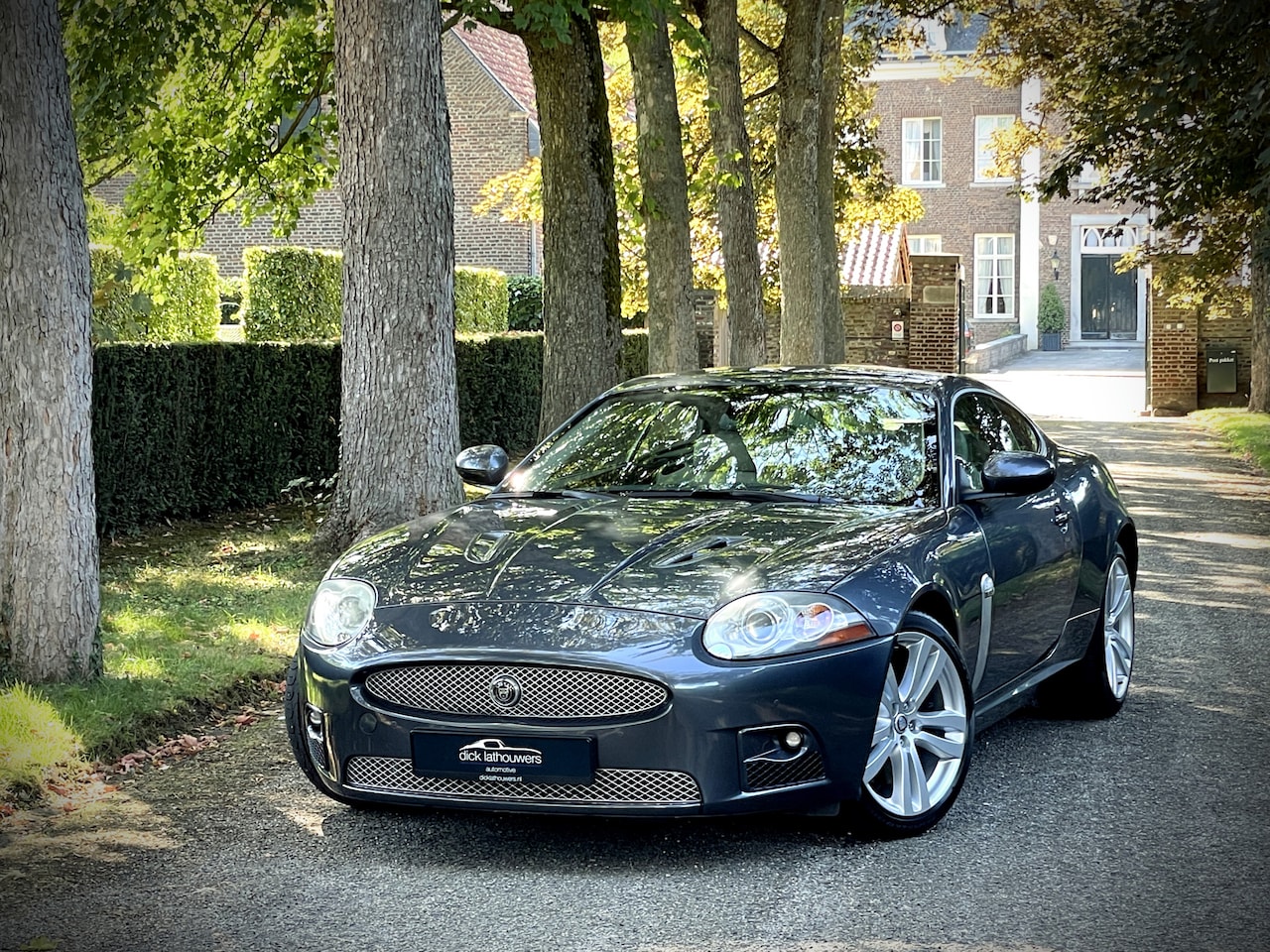 Jaguar XKR - 4.2 V8 Coupé / YOUNGTIMER / FULL SERVICE FILE - AutoWereld.nl