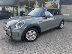 MINI One - 1.5 Essential Led/Nav/Carplay/5 deurs