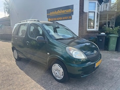 Toyota Yaris Verso - 1.3-16V VVT-i Luna