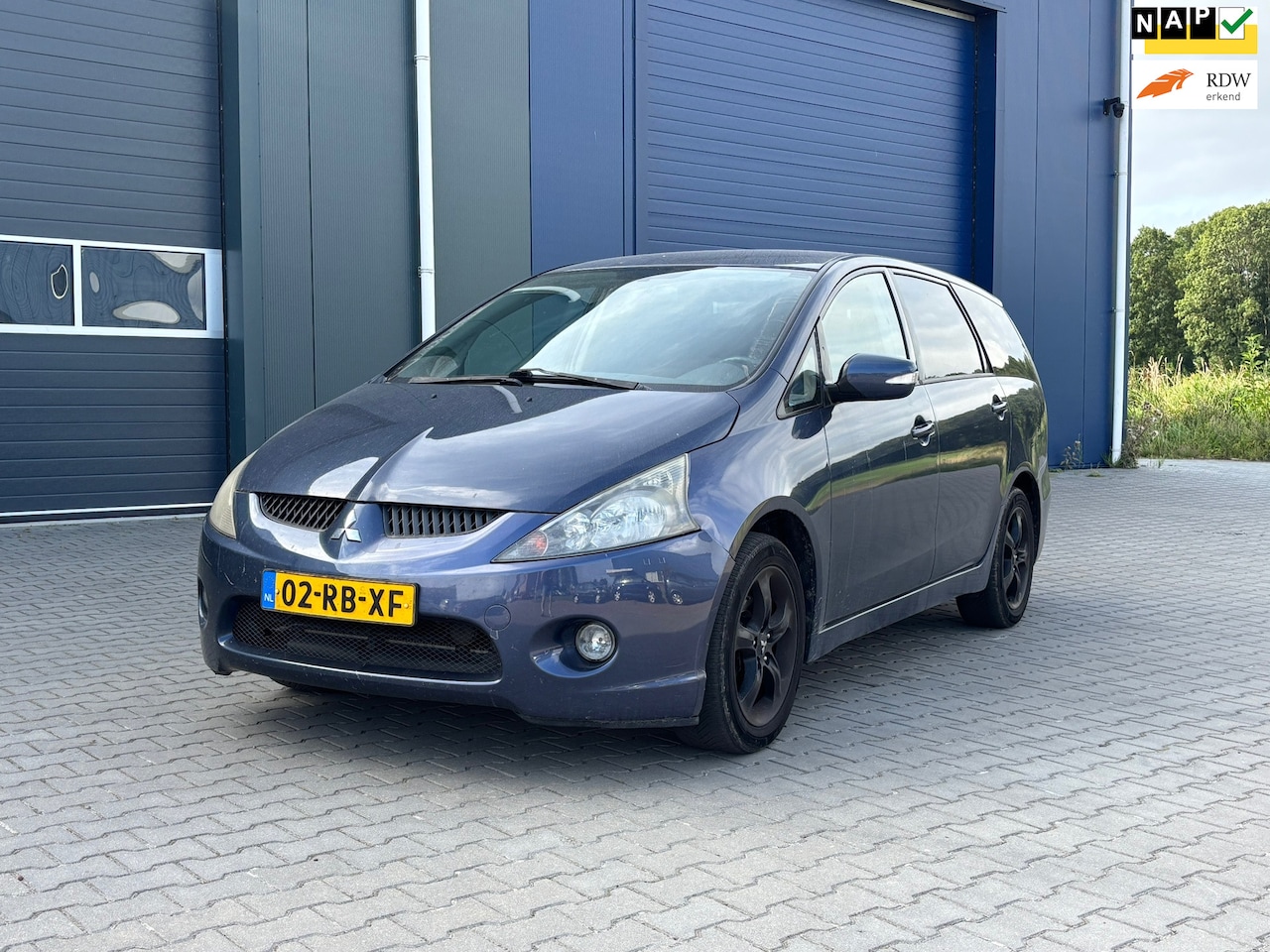 Mitsubishi Grandis - 2.4-16V Intense | 7 Persoons | - AutoWereld.nl