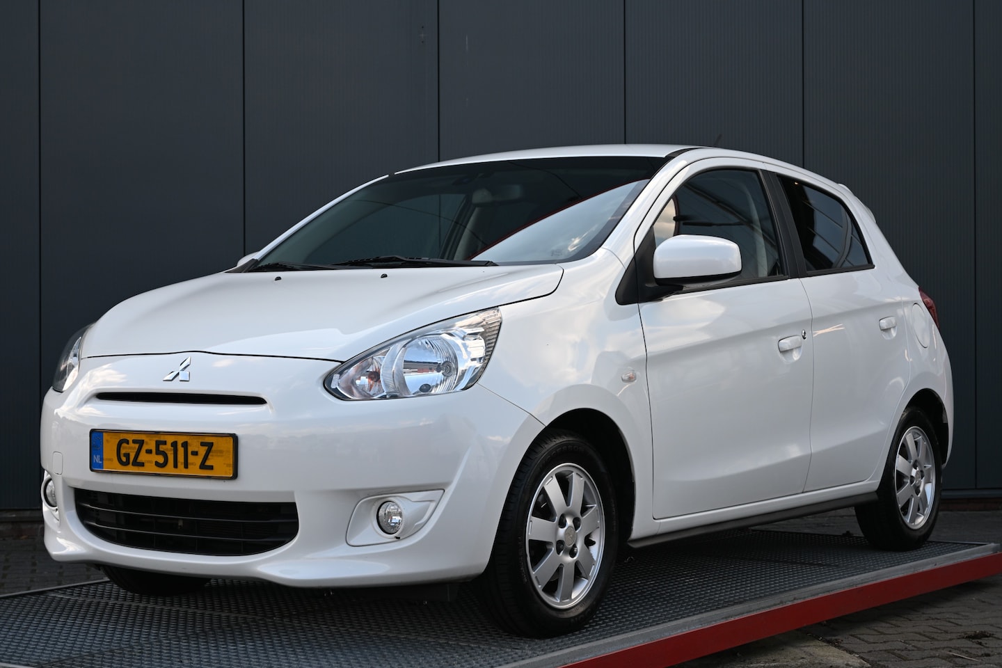 Mitsubishi Space Star - 1.0 Bright automaat - AutoWereld.nl