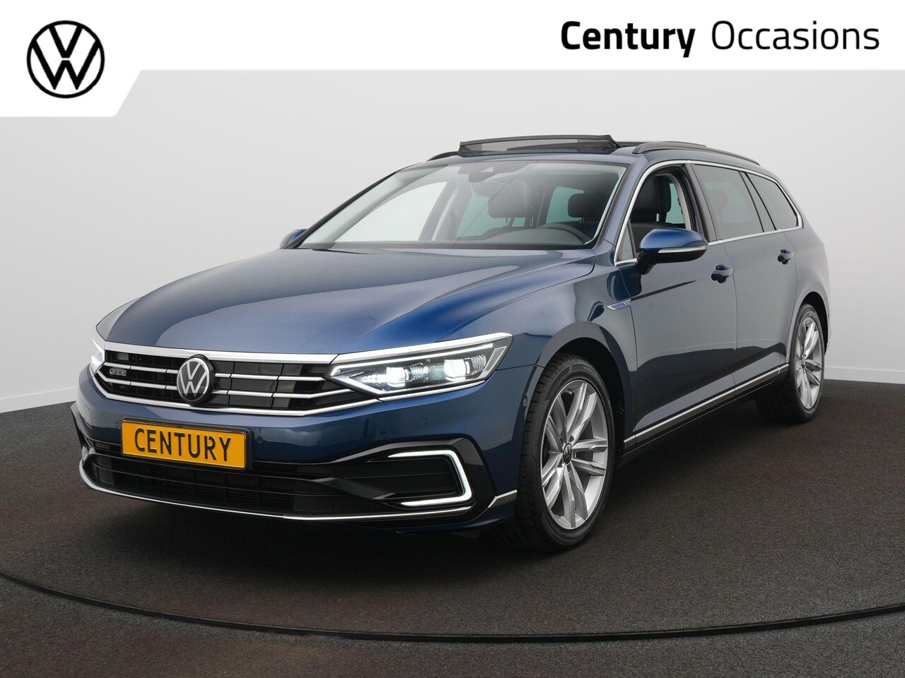 Volkswagen Passat Variant - 1.4 TSI PHEV GTE Business / Panodak / Leder / Camera / Elek. Klep - AutoWereld.nl