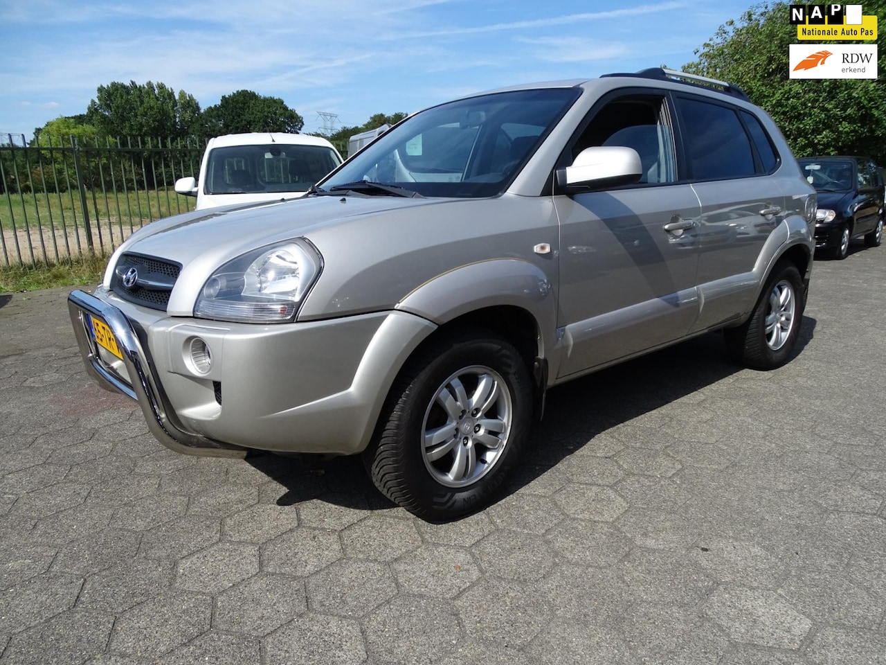 Hyundai Tucson - 2.0i Style AIRCO/LMV/TREKHAAK - AutoWereld.nl
