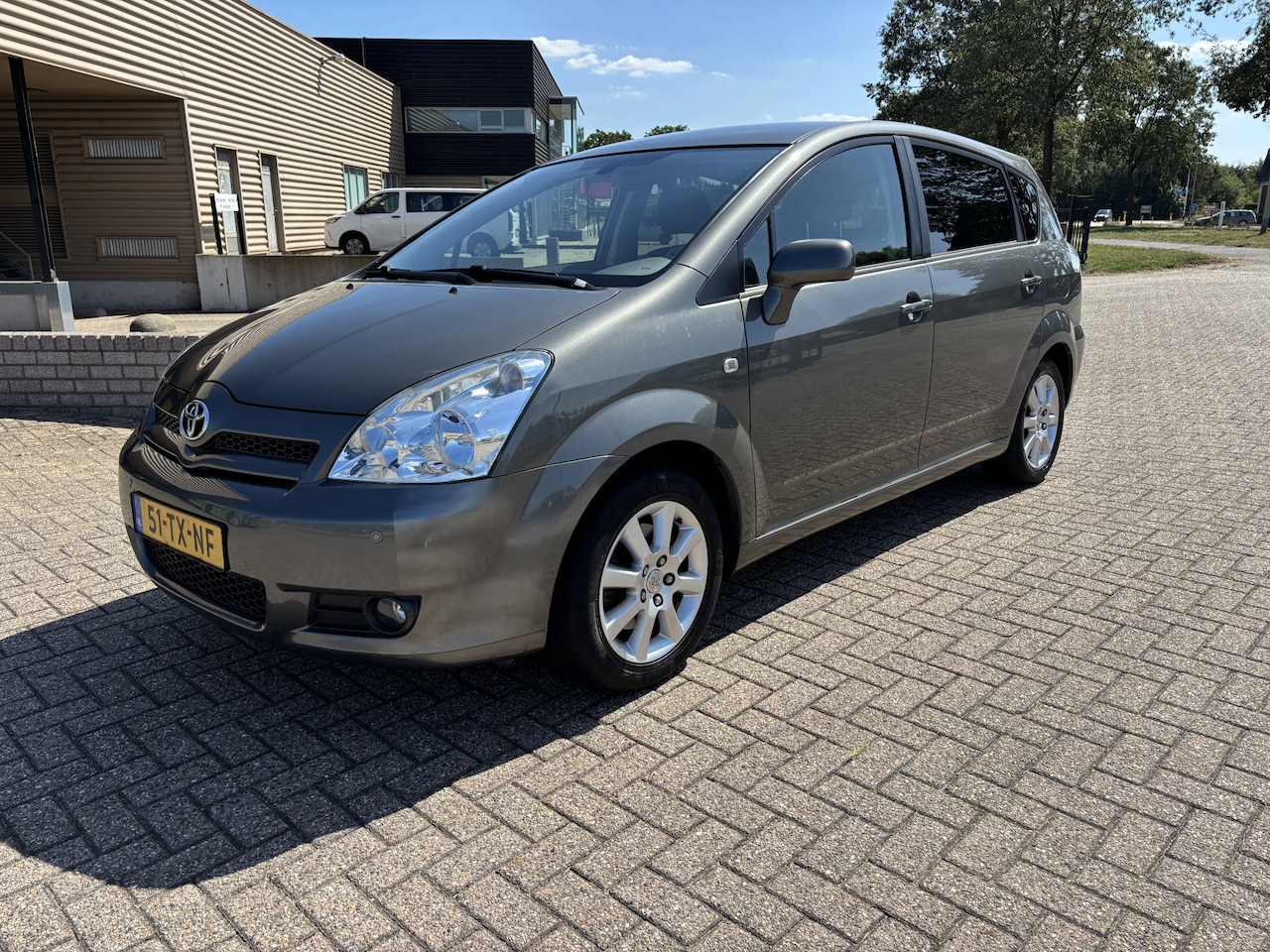 Toyota Verso - 1.8 VVT-i Dynamic 7p.Automaat [ ecc,navi,lmv,cruise,pdc,trekhaak ] - AutoWereld.nl