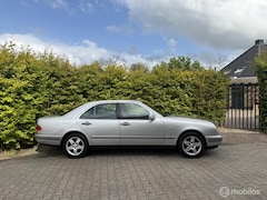 Mercedes-Benz E-klasse - 240 V6 Elegance Cruise / Leder / Airco /